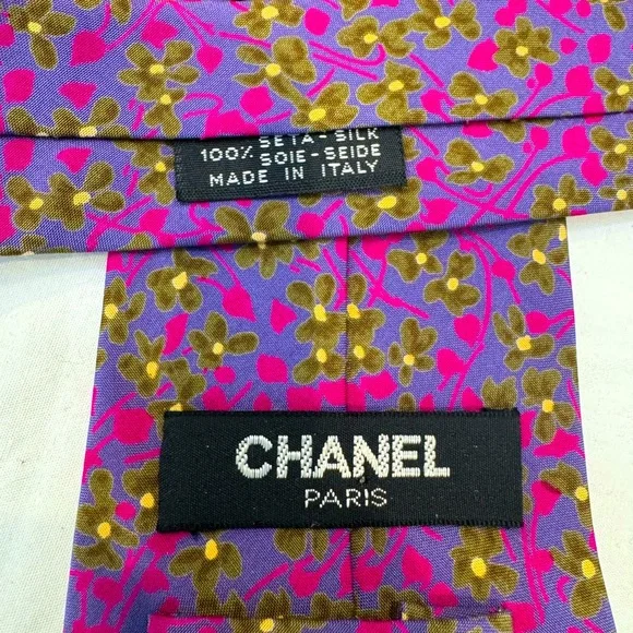 Authentic CHANEL Purple and Green Men's Tie - Picture 3 of 7